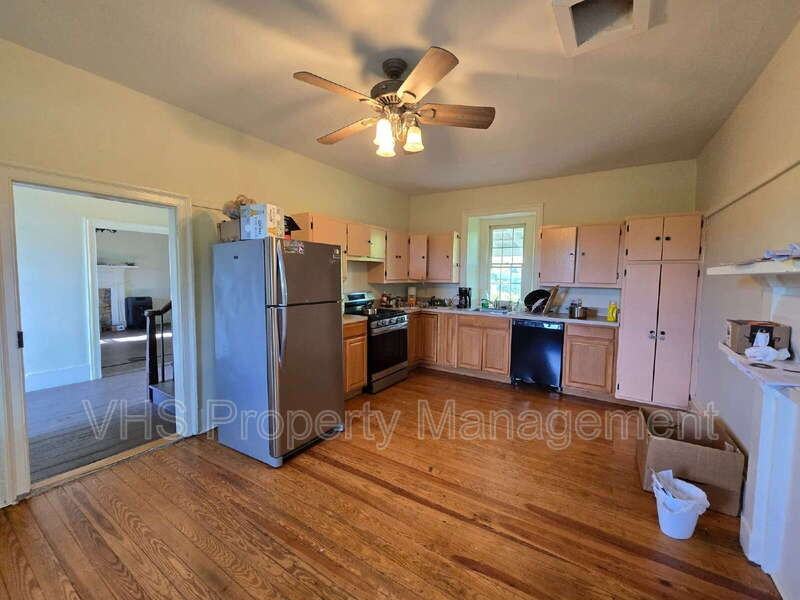11160 Pleasant Vale Rd - Photo 4 of 20
