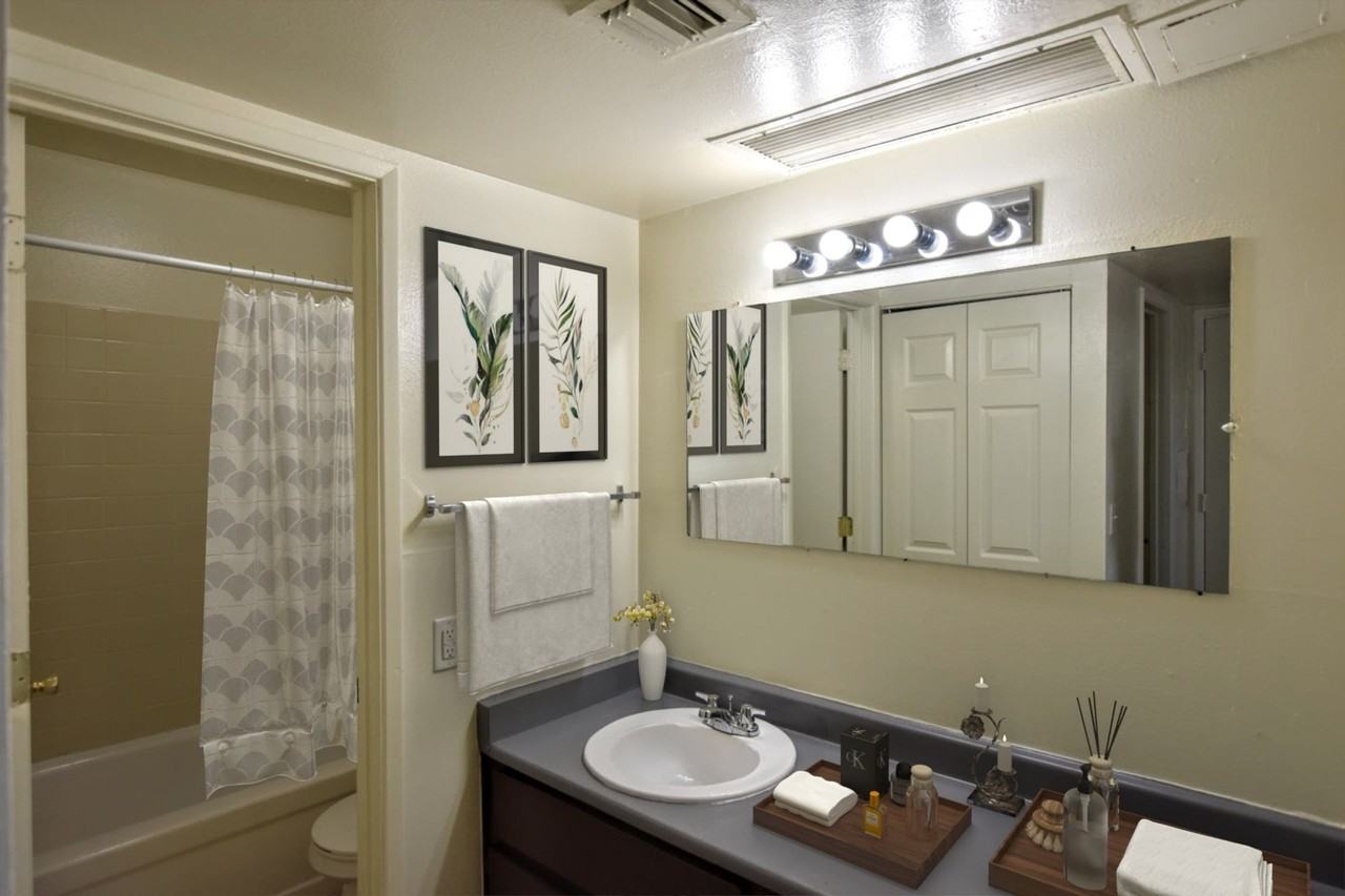 *ONE month FREE!* Catalina Gardens - Photo 7 of 34