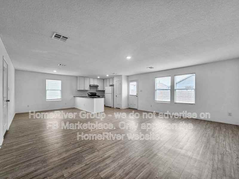2442 Broken Arrow - Photo 5 of 26