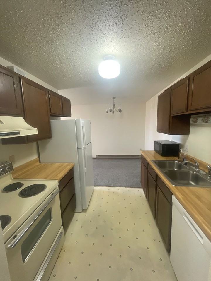 NP Apartments - Photo 7 of 11