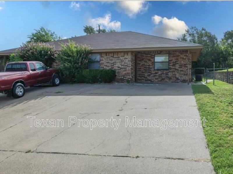 1105 Curtis Dr #A - Photo 4 of 26