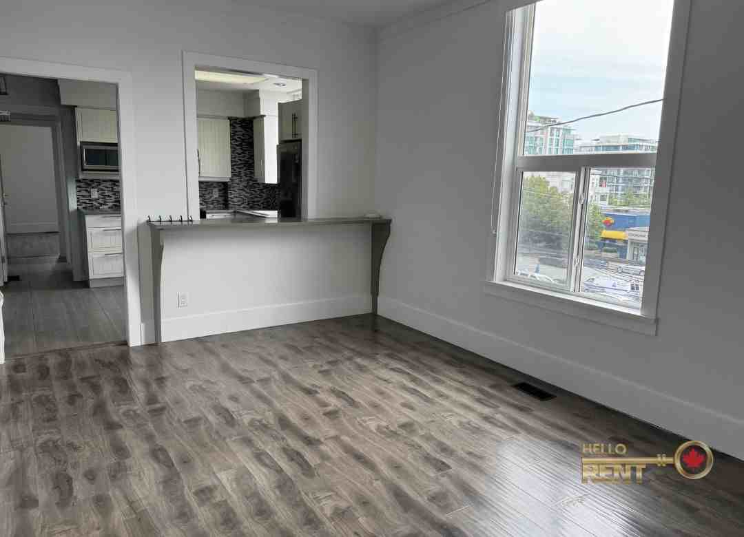 130 Lonsdale Avenue - Photo 3