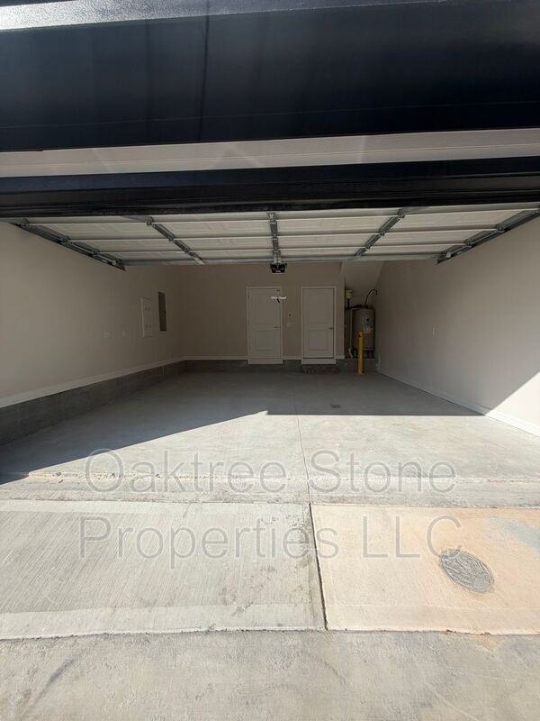 1971 Hollywood Rd Nw - Photo 4 of 50