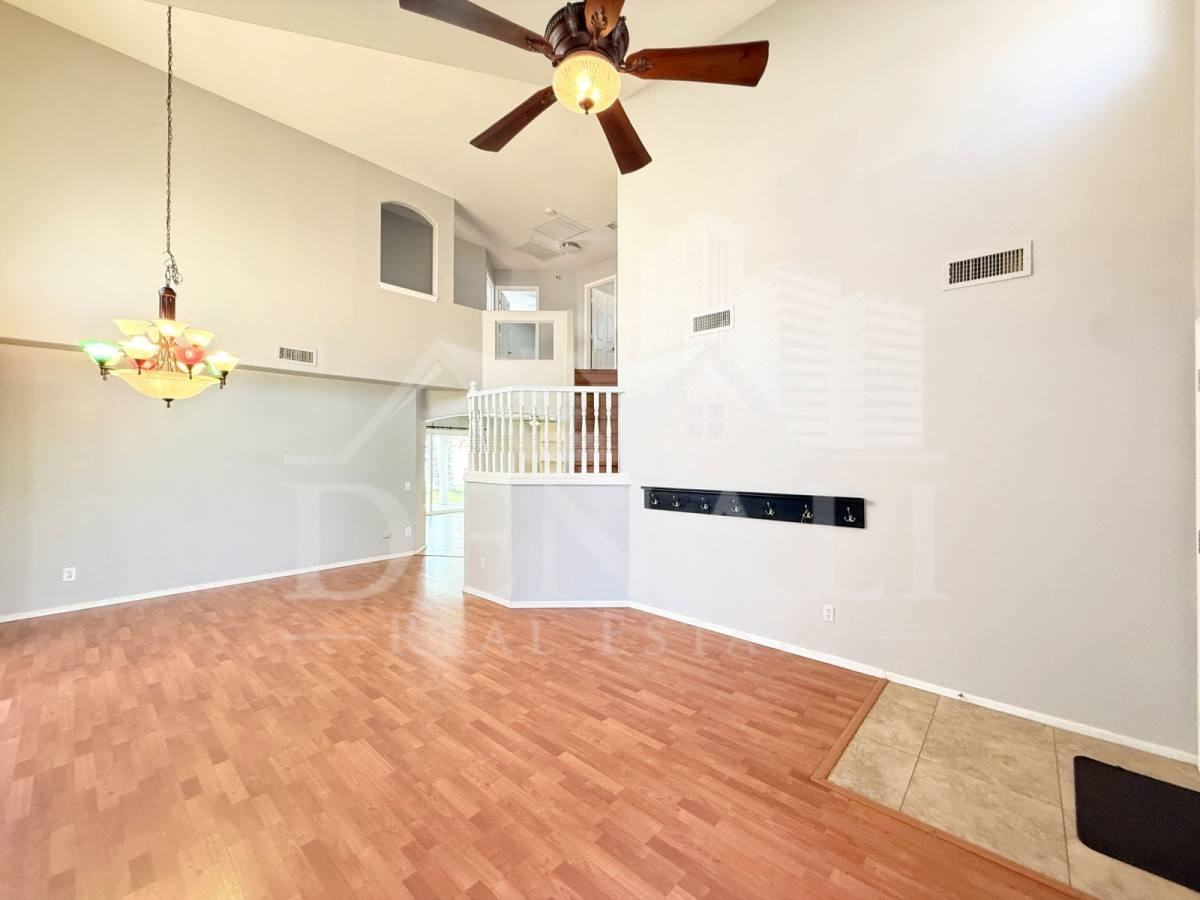 4431 E Badger Way - Photo 3 of 10
