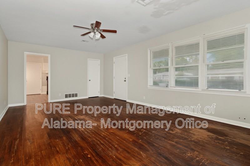 4332 Sussex Dr - Photo 6 of 22
