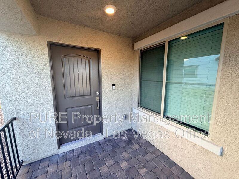 815 Watford Pl - Photo 4 of 46