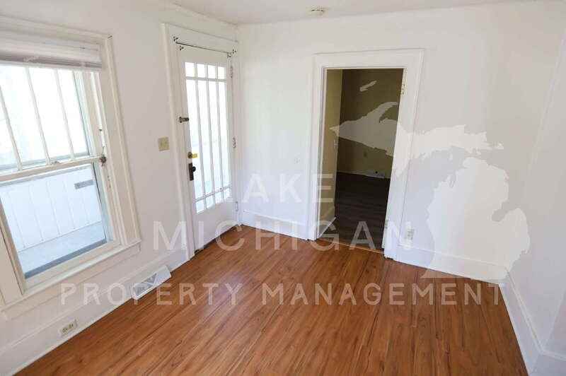 2034 Edgewood Ave Ne - Photo 3 of 9