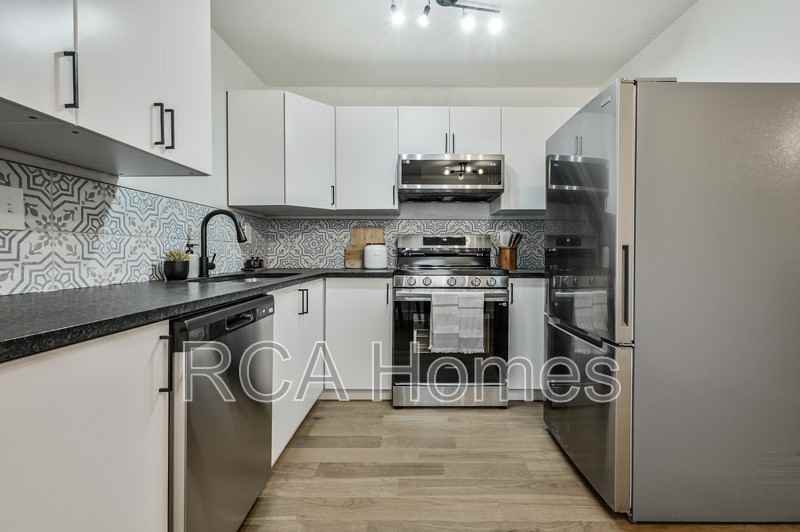 933 N Tuxedo St - Photo 6 of 16