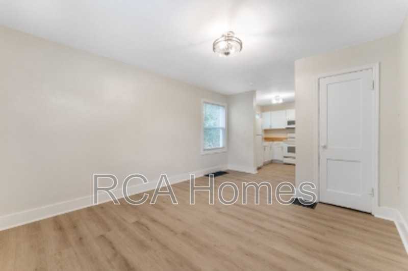 1445 Congress Ave - Photo 4 of 10