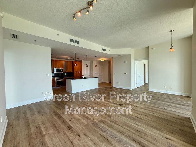 1431 Riverplace Blvd #3402 - Photo 2 of 50