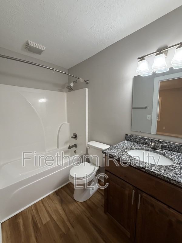 534 Basin St - Photo 5 of 10