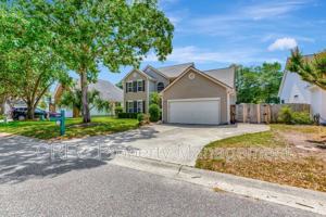 featured image of 3282 Heathland Way