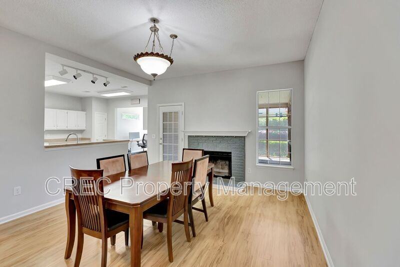 3282 Heathland Way - Photo 7 of 39