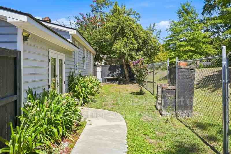 1133 Brody Ave - Photo 3 of 22