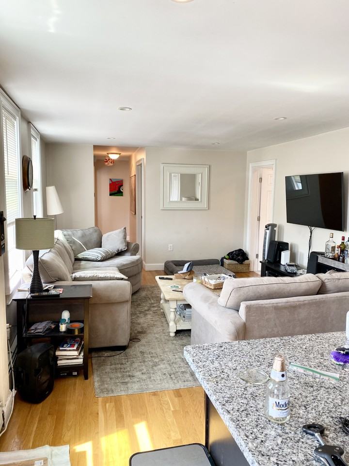 12 Austin St #2 - Photo 5 of 14