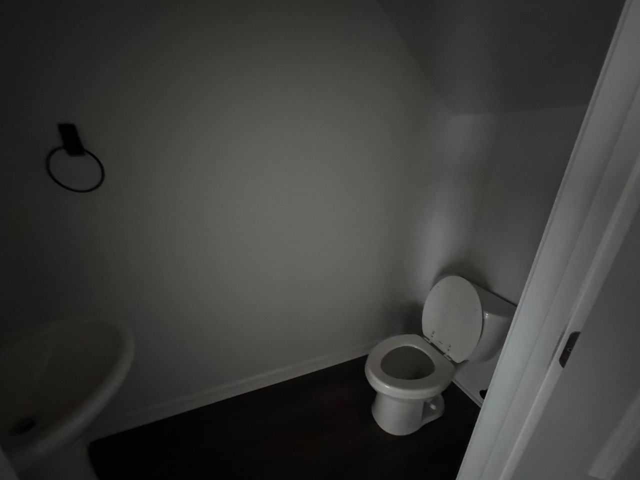 430 Whitby Ct - Photo 5 of 28