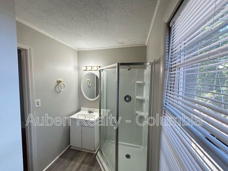 1414 S Kilbourne Rd - Photo 3 of 9