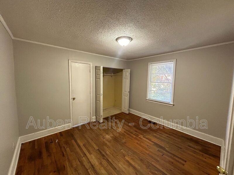 1414 S Kilbourne Rd - Photo 7 of 9