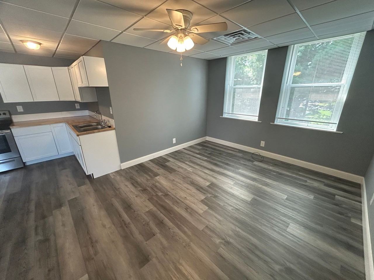 703 N Park/704 N Main - Photo 5 of 50