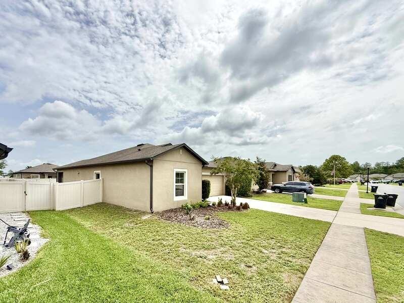 18715 Alfaro Loop - Photo 3 of 45