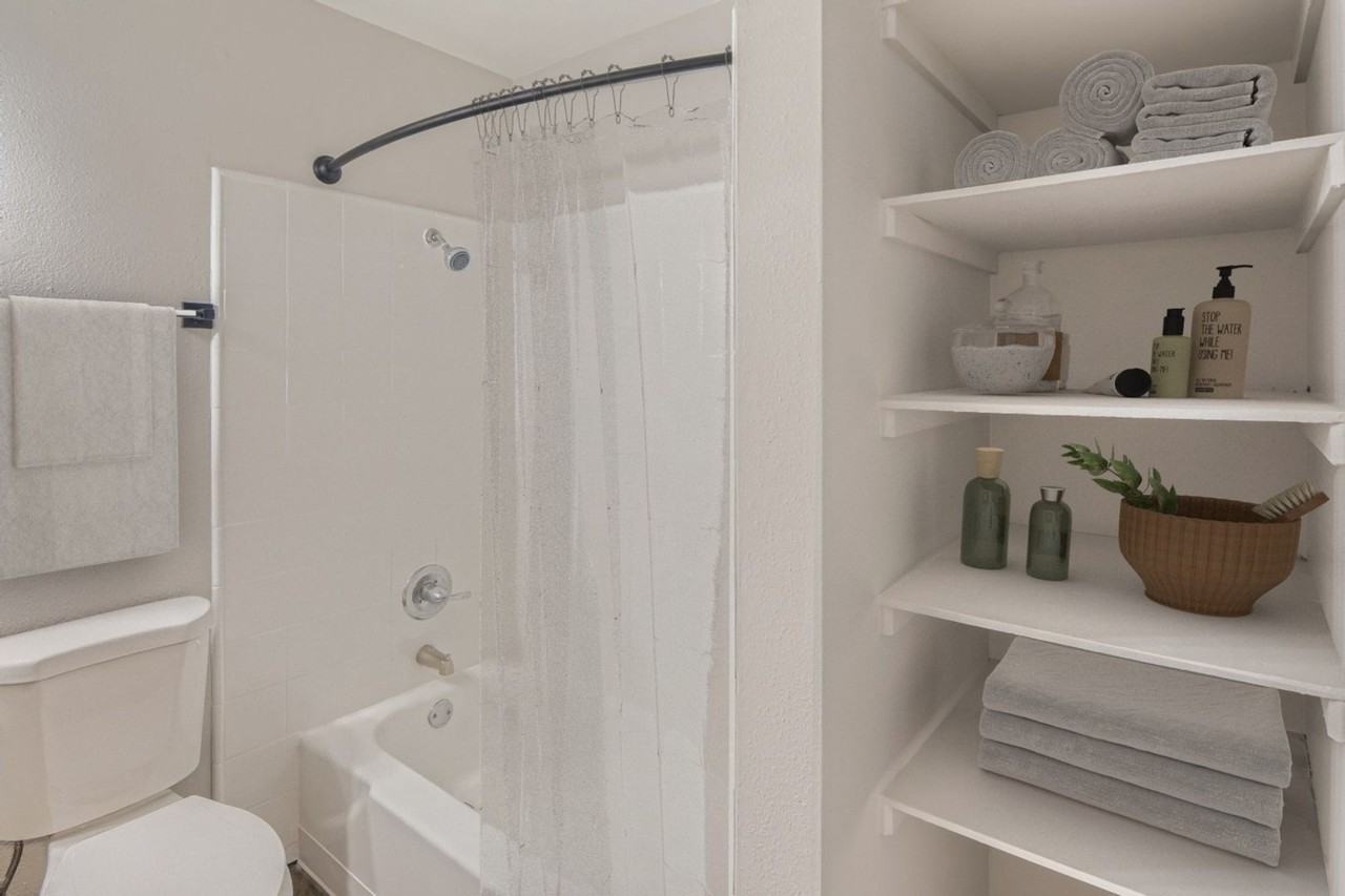 Riverbend Apartments - Photo 7 of 9