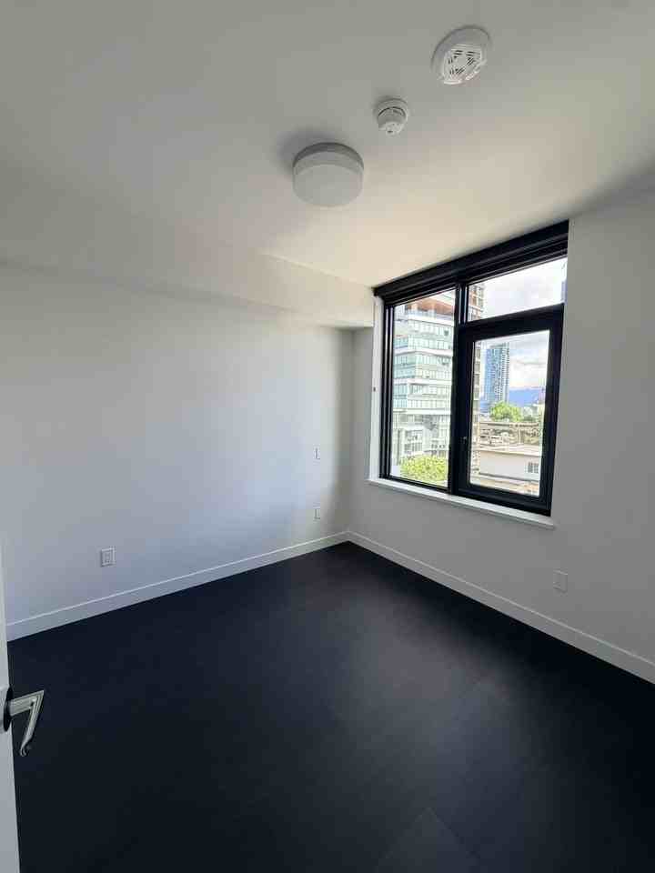 6608 Sussex Avenue #507 - Photo 4 of 15