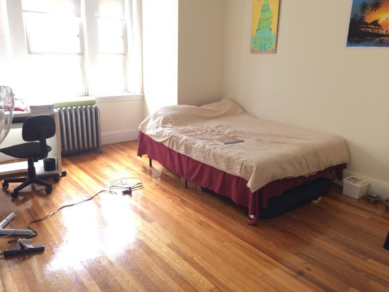 1200 Boylston St #21 - Photo 5 of 15