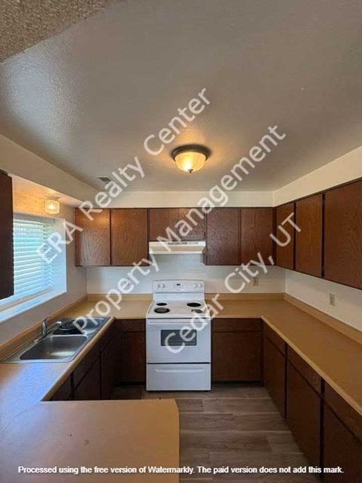 421 N 800 W #3 - Photo 4 of 16