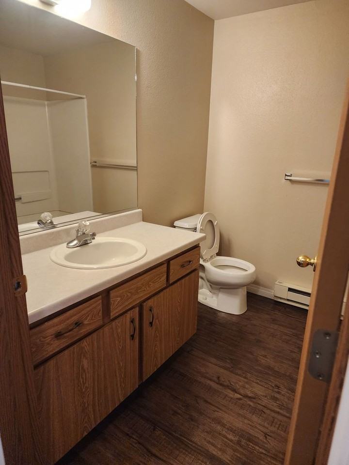 Canyon Greens Apartments - Photo 4 of 13