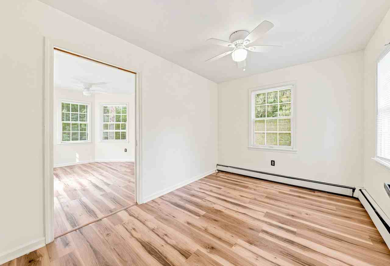 8 Mc Croy Dr - Photo 3 of 10