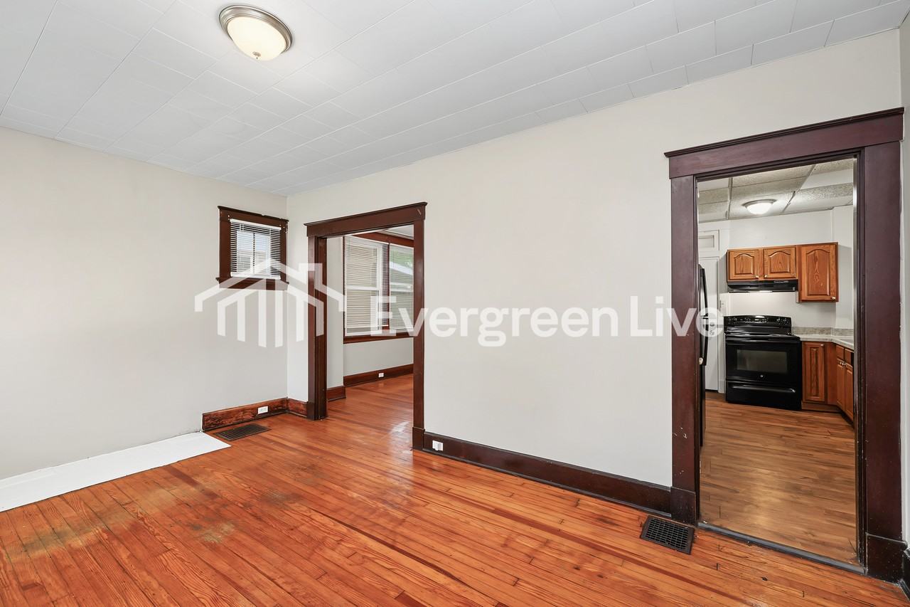 3717 Woodbine Ave - Photo 2 of 15