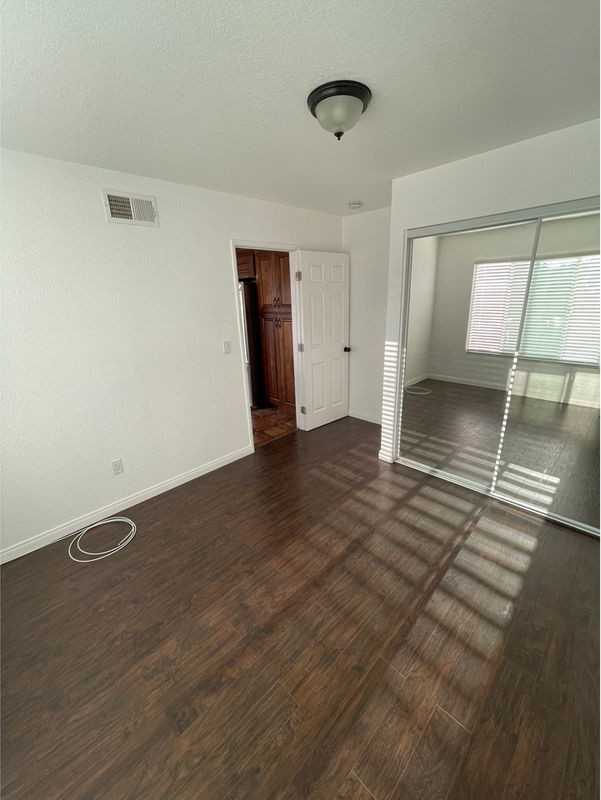 21851 Oceanview Ln - Photo 5 of 15