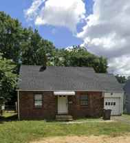 1712 Spring Ave Ne - Photo 1 of 1
