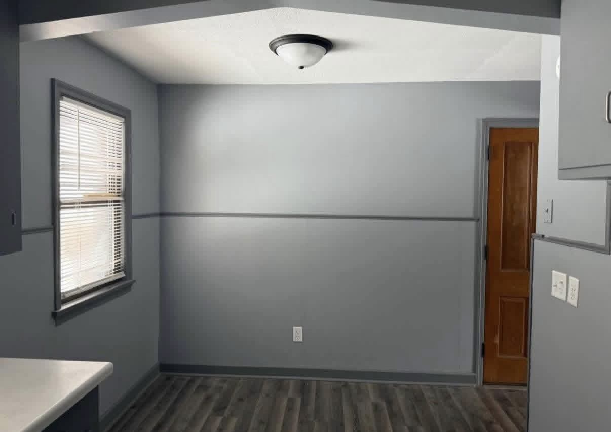 1712 Spring Ave Ne #1712SPRING - Photo 3 of 10