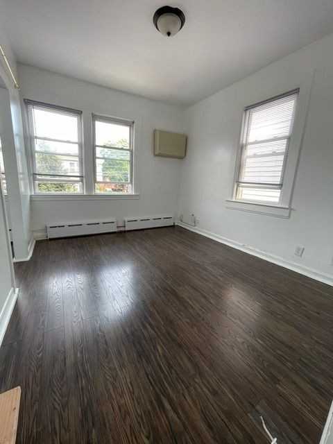 1865 Mulford Ave ##2 - Photo 6 of 8