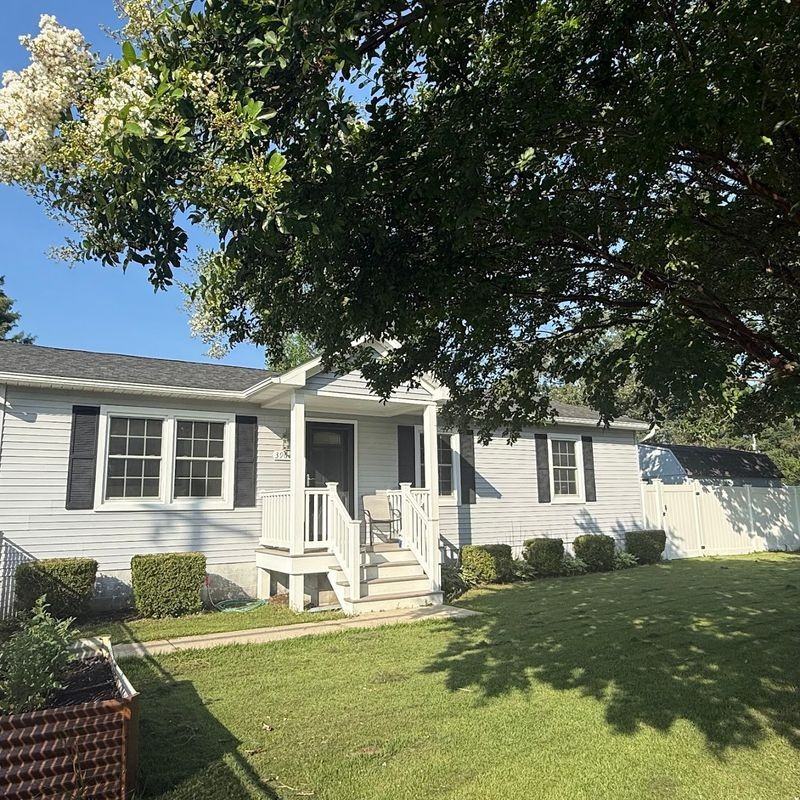 39685 Lady Baltimore Ave - Photo 2 of 4