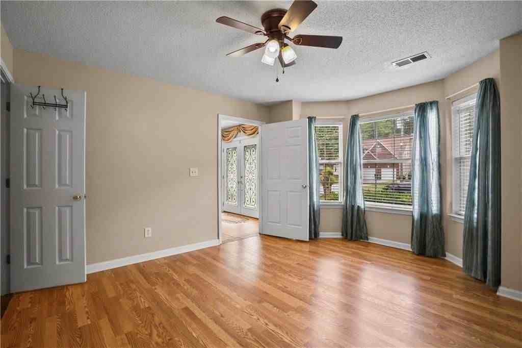 2224 Eagles Nest Cir - Photo 7 of 50