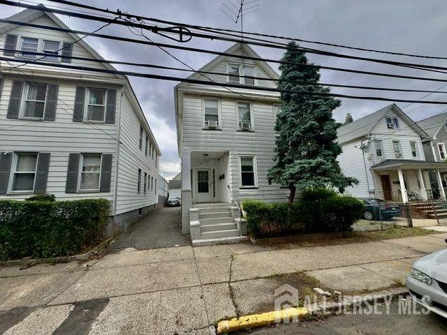 50 Harvey St