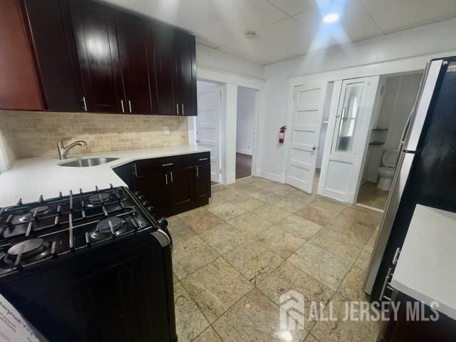 50 Harvey St - Photo 5 of 10