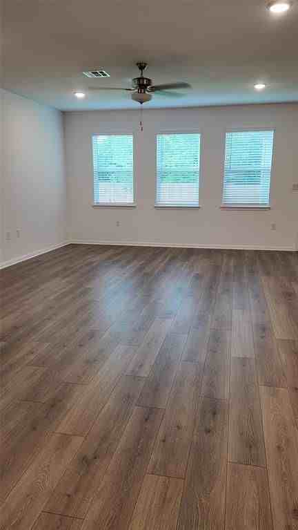 1812 Lorant Ln - Photo 3 of 18