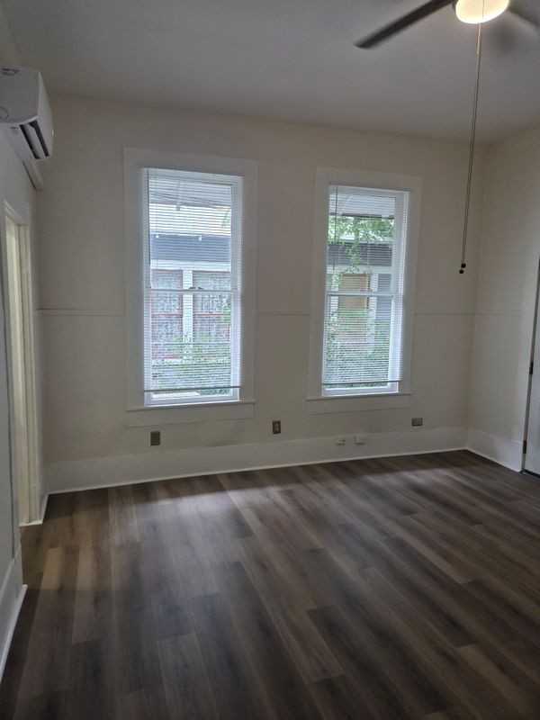 716 E Guenther St ##B - Photo 3 of 14