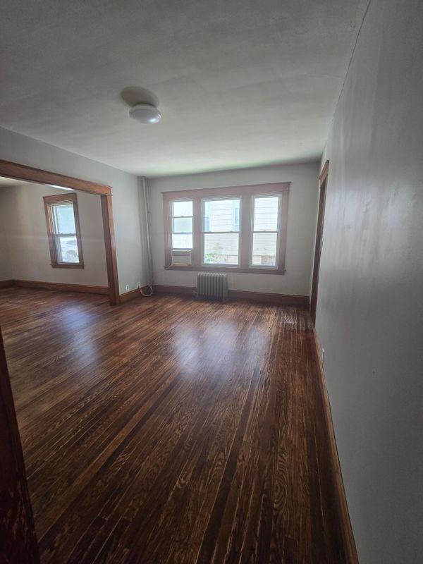 58 Warren St - Photo 2 of 9
