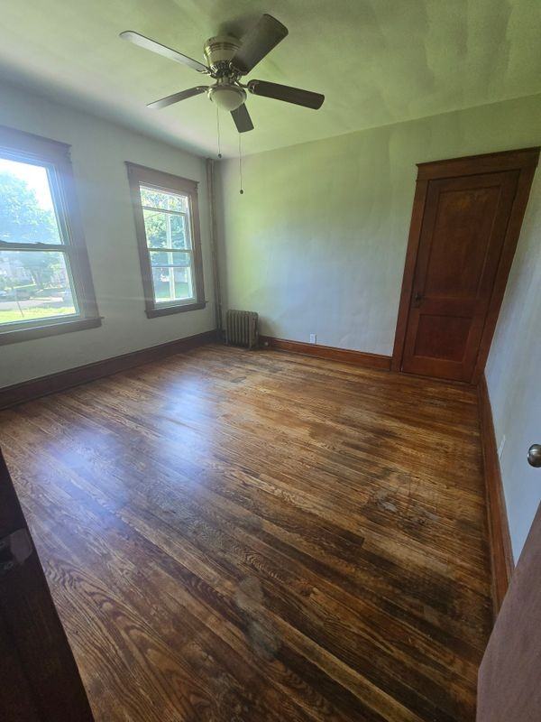 58 Warren St - Photo 7 of 9