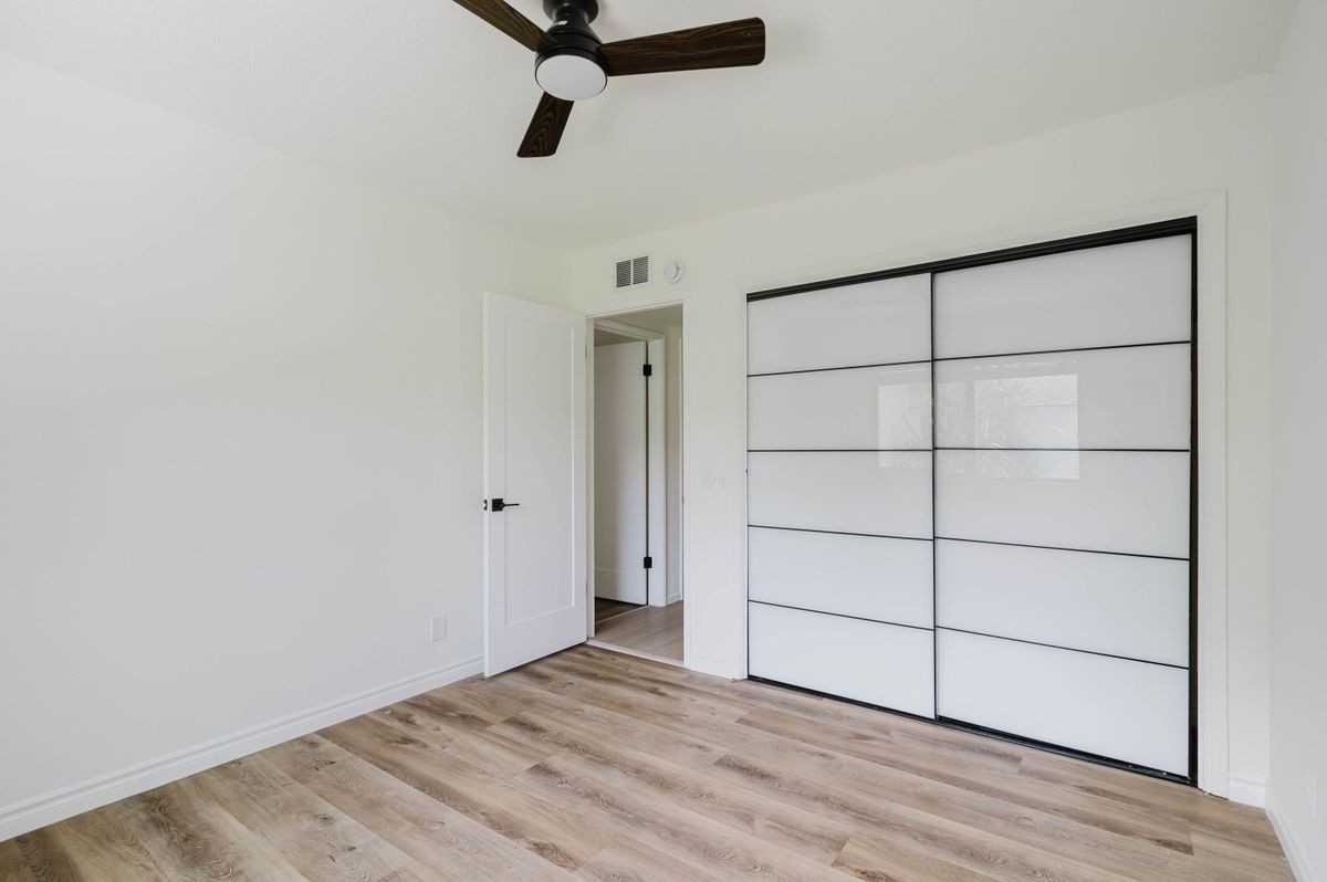 8400 Chimineas Ave - Photo 6 of 29