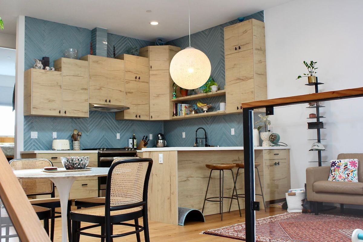 1096 53rd St ##B - Photo 7 of 21