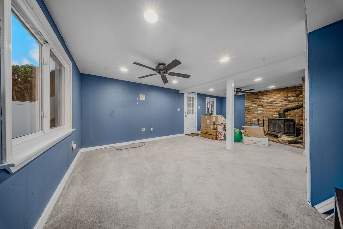 67 Beecher Ave - Photo 5 of 7