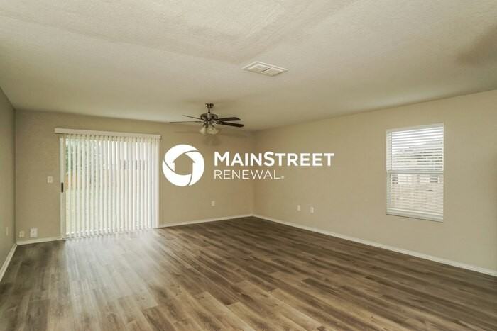 5910 Linda Vis - Photo 5 of 20