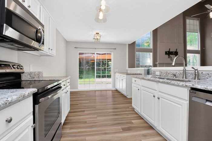 14922 Edindale Dr - Photo 6 of 31