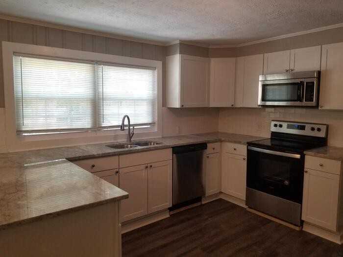 1591 Ruth Jackson Rd - Photo 3 of 15