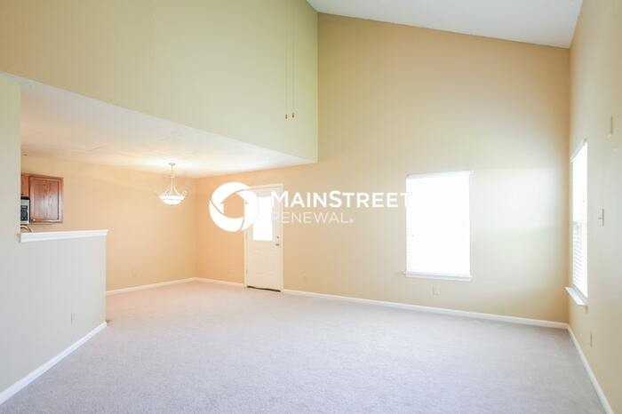 4420 Courtfield Dr - Photo 4 of 17